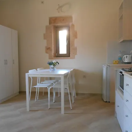 Apartment Arapakis 2 *