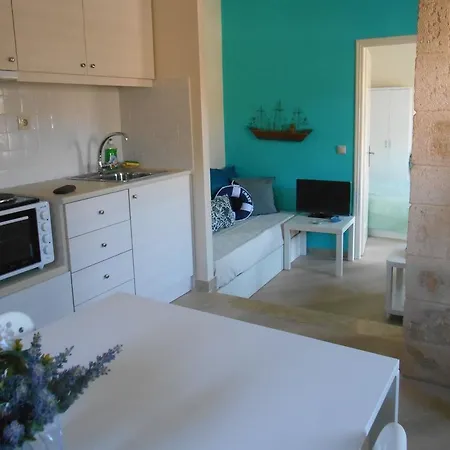Arapakis 2 Apartment *